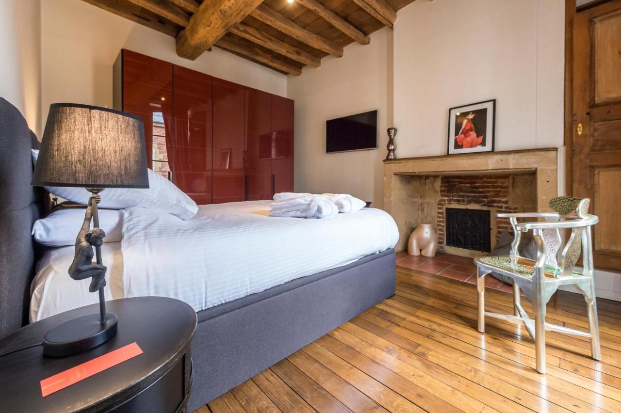 Suite Mana Ohana - Luxe Et Authenticite A 2 Pas De La Place Ducale Avec Parking Prive Charleville-Mézières 外观 照片